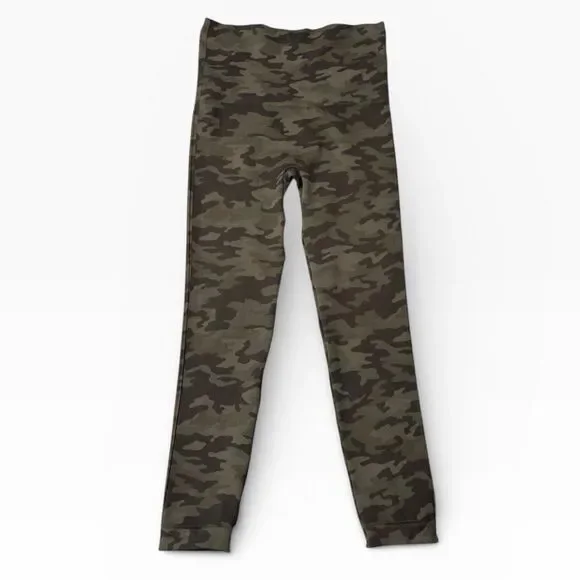 SPANX Look at Me Now Seamless Leggings | Green Camo | Small | Retail $118 - Picture 5 of 9